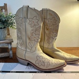 Women’s Justin Cowboy Boots